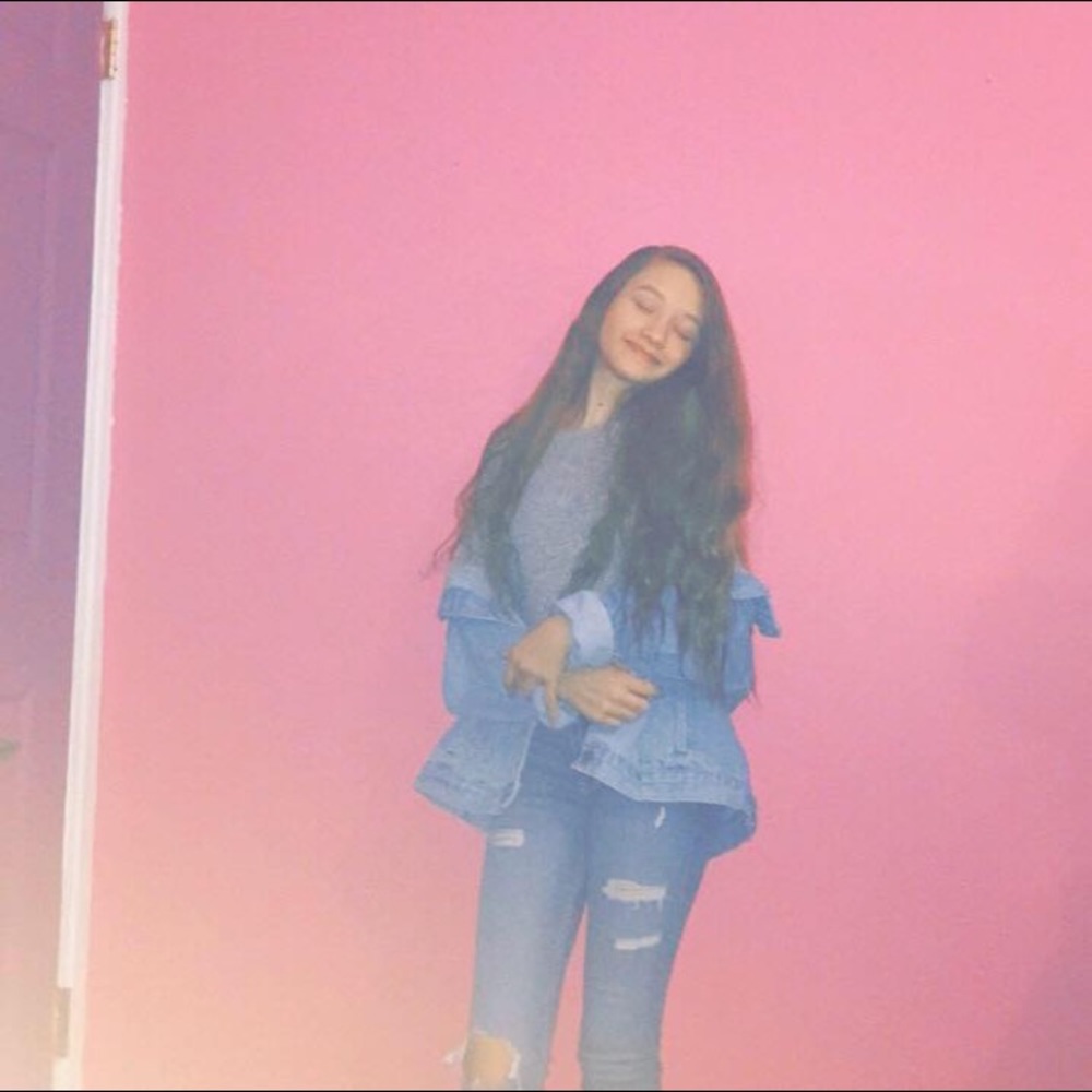 Meet your Posher, Gabriela